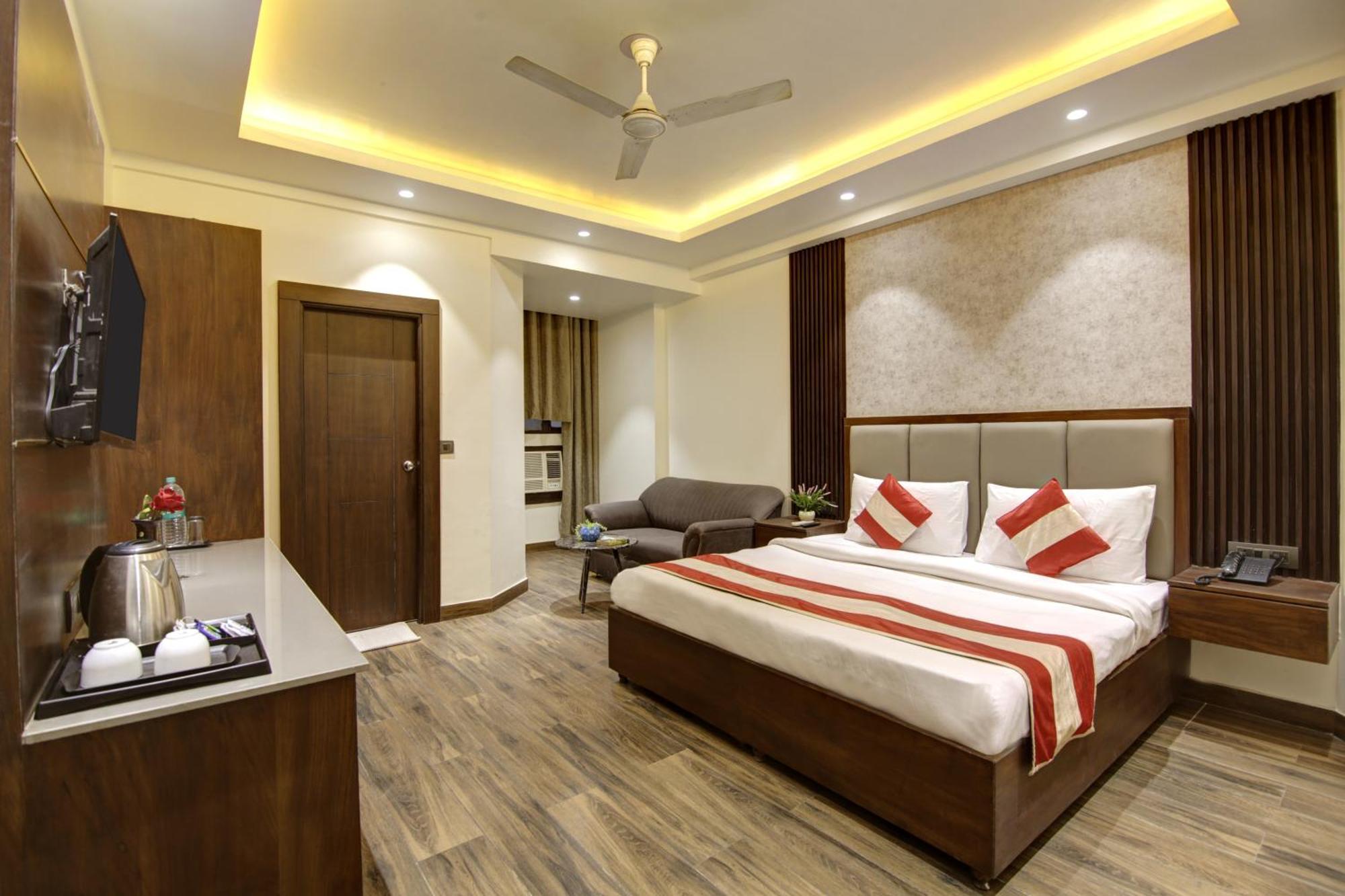 Hotel Kashish Plaza - 5 Mins From Metro Station Delhi  Exteriör bild