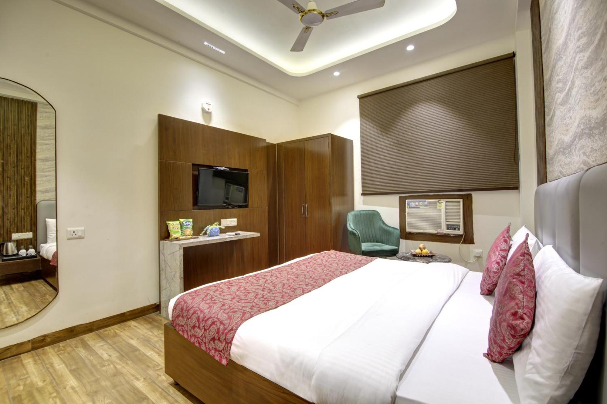 Hotel Kashish Plaza - 5 Mins From Metro Station Delhi  Exteriör bild