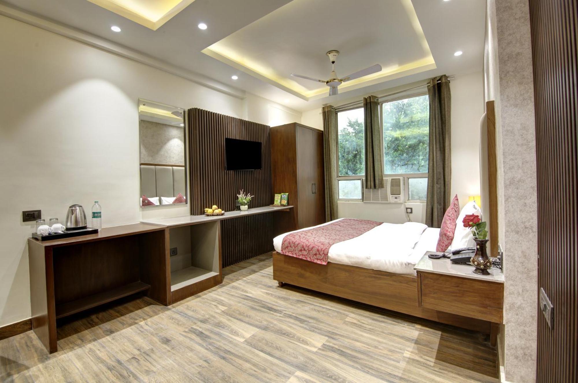 Hotel Kashish Plaza - 5 Mins From Metro Station Delhi  Exteriör bild