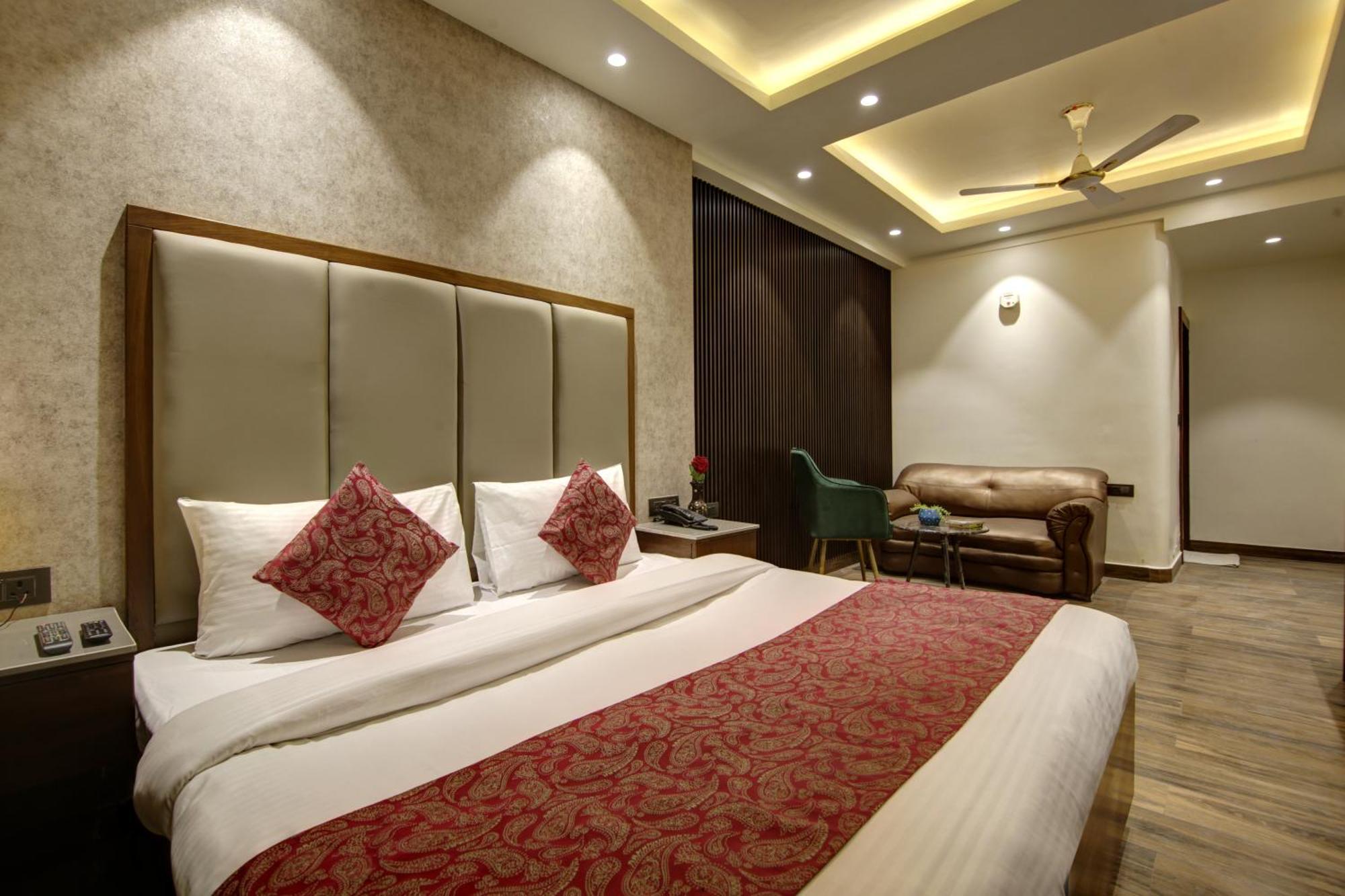 Hotel Kashish Plaza - 5 Mins From Metro Station Delhi  Exteriör bild