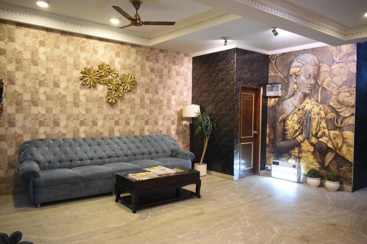Hotel Kashish Plaza - 5 Mins From Metro Station Delhi  Exteriör bild